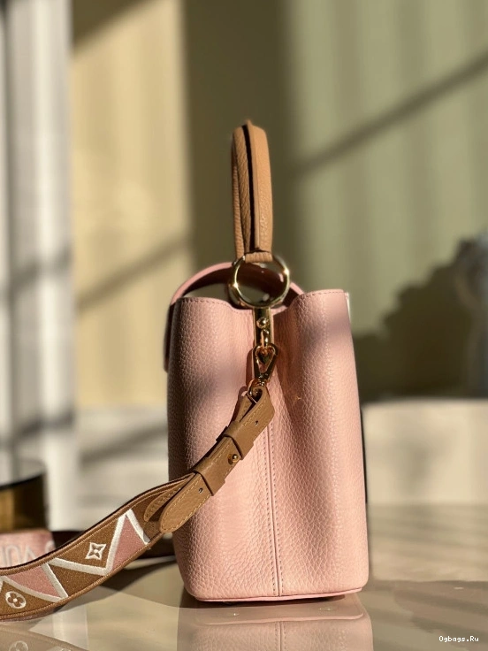 CAPUCINES LOUIS MM VUITTON 0216